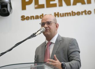 Bruno Farias assume liderança da bancada de apoio ao governo Leo na Câmara de João Pessoa