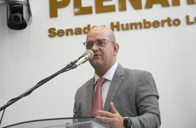 Bruno Farias assume liderança da bancada de apoio ao governo Leo na Câmara de João Pessoa