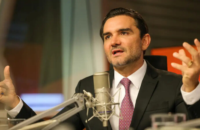 Ex-ministro do Turismo teve crescimento patrimonial de 64%