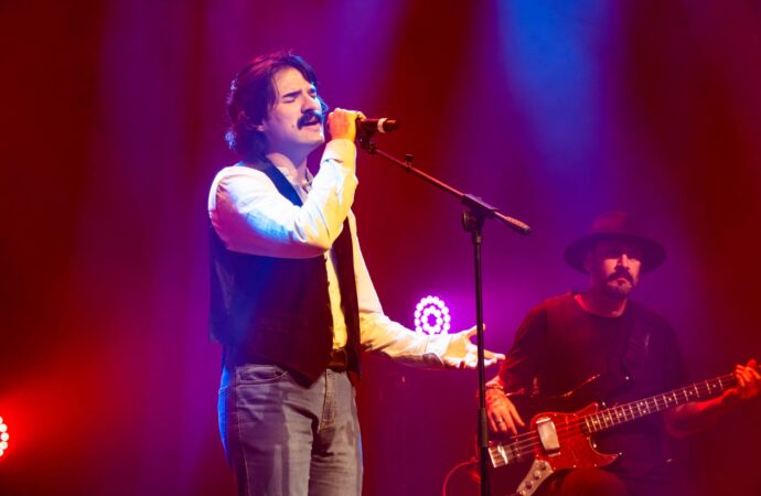 João Pessoa recebe homenagem a Belchior no Teatro Pedra do Reino