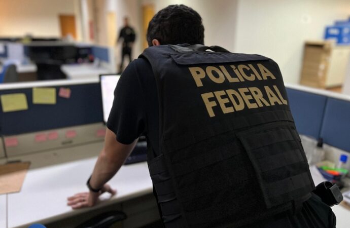 Preso homem flagrado com cenas de abuso sexual infantojuvenil no celular, na Paraíba