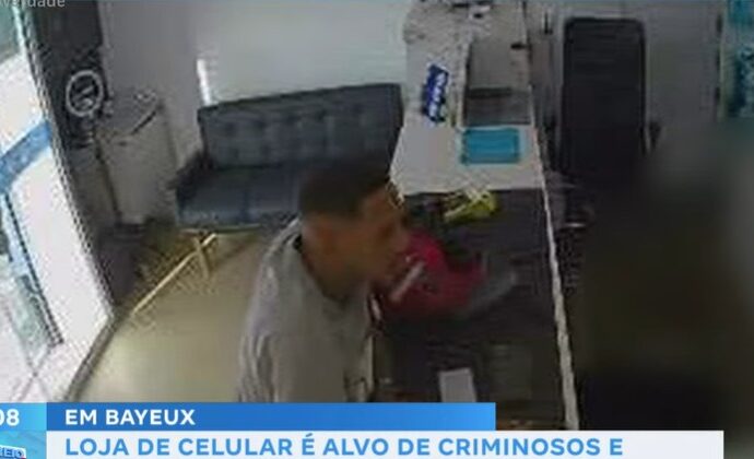 Bandidos roubam celulares e dinheiro em loja na Grande João Pessoa