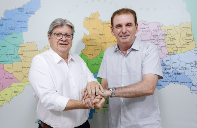 João Azevêdo define Chico Mendes e Roberto Franca como suplentes na disputa pelo Senado