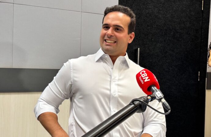 Lucas Ribeiro lidera entre mulheres e eleitores de 35 anos ou mais na Paraíba