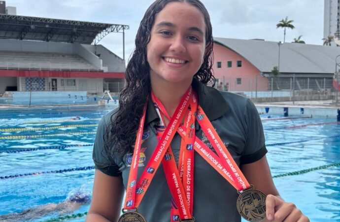 Nadadora paraibana de 18 anos vai disputar a NCAA e mira vaga em competições internacionais