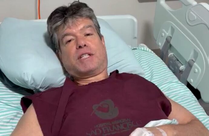 Ruy Carneiro deve receber alta nesta 4ª após cirurgia na coluna