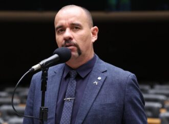 Deputado afirma ter sido eleito “na base da compra de votos”