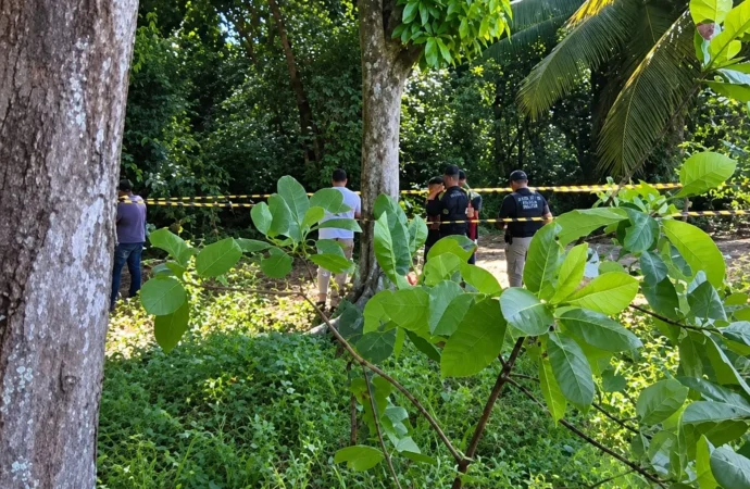 Corpo de jovem é encontrado em região de mata, em João Pessoa