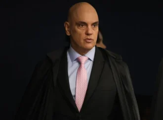 Fachin diz que STF adotará medidas após mensagens de Vorcaro e Moraes