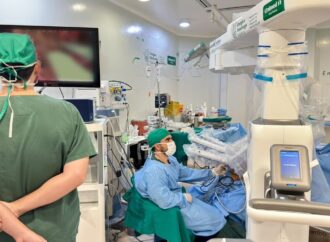 Unimed João Pessoa alcança marca de 100 cirurgias robóticas e consolida pioneirismo em telecirurgia