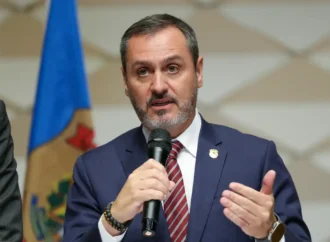 Dino reintegra Andrei Rodrigues ao comando da PF