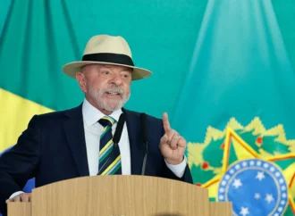 Governo Lula tem 51% de desaprovação e 45% de aprovação
