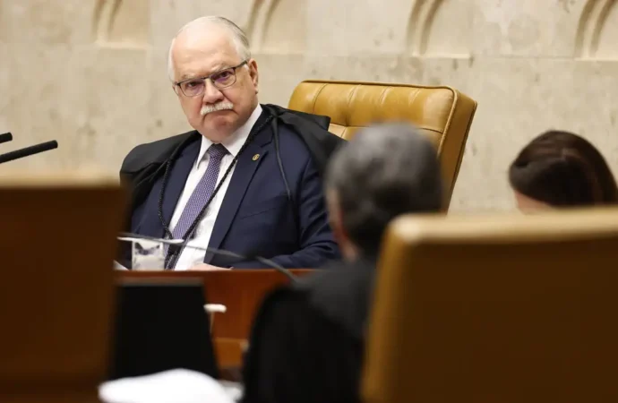 Fachin marca sessão sobre Mendonça para dia 23