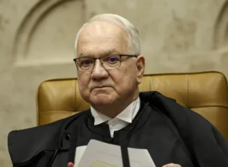 Fachin cancela sessão do STF em meio à crise entre ministros