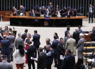 Câmara vota MP da ‘Taxa das Blusinhas’ no plenário